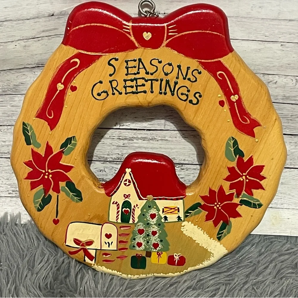 Vintage Handpainted Wooden Christmas Wreath 11x11.5”